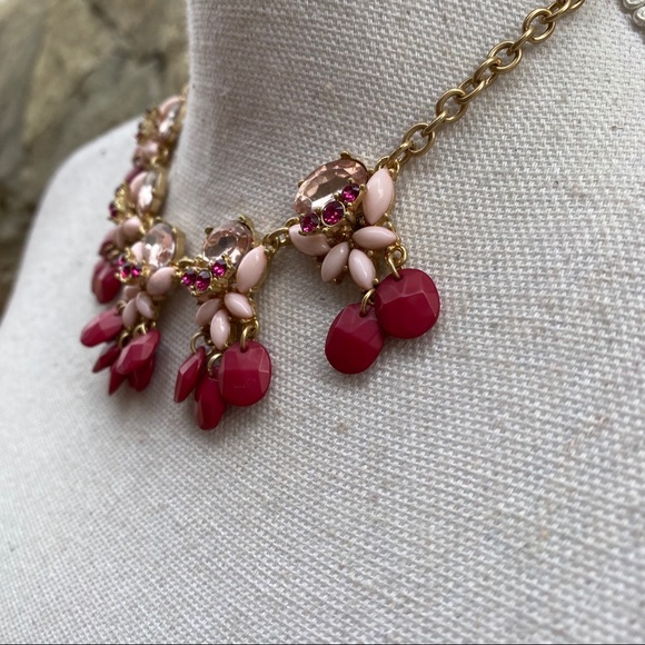 NWT stitchFix Romolo pink flower cluster necklace - Picture 7 of 7